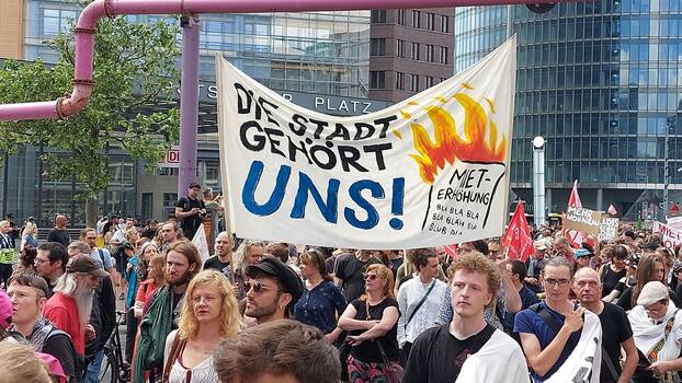 «Die Miete ist zu hoch!» Demonstration gegen Mietenwahnsinn, Verdrängung und Wohnungsnot in Berlin, 1. Juni 2024